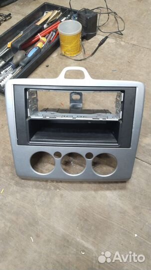 Рамка магнитолы Ford Focus 2 2005-2010