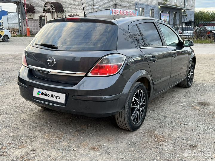 Opel Astra 1.6 МТ, 2011, 199 000 км