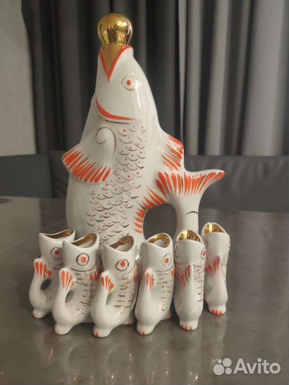 Штоф с рюмками 