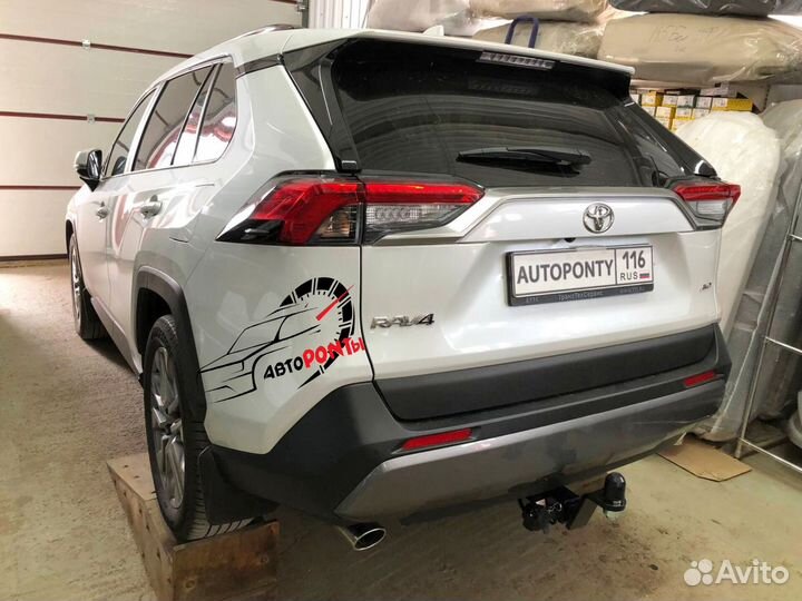 Фаркоп Toyota RAV4 легкосъемный квадрат с 2020