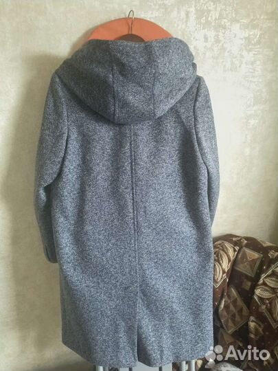 Пальто демисезонное