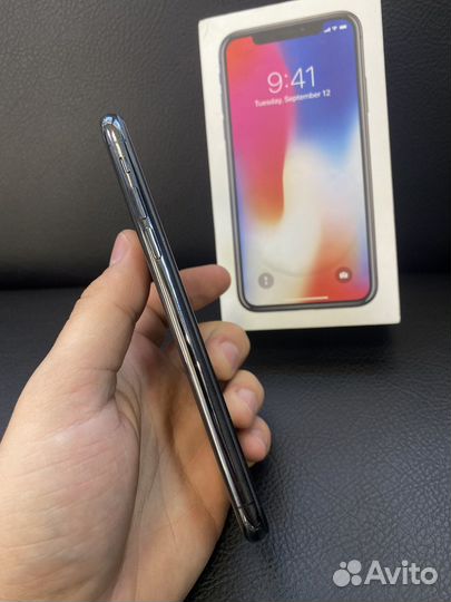iPhone X, 64 ГБ