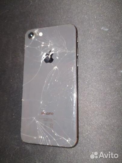 iPhone 8, 64 ГБ