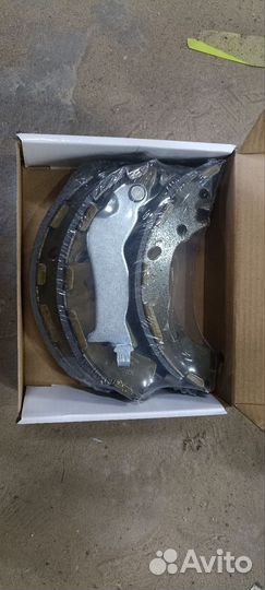 Колодки тормозные задние Kroner K001112