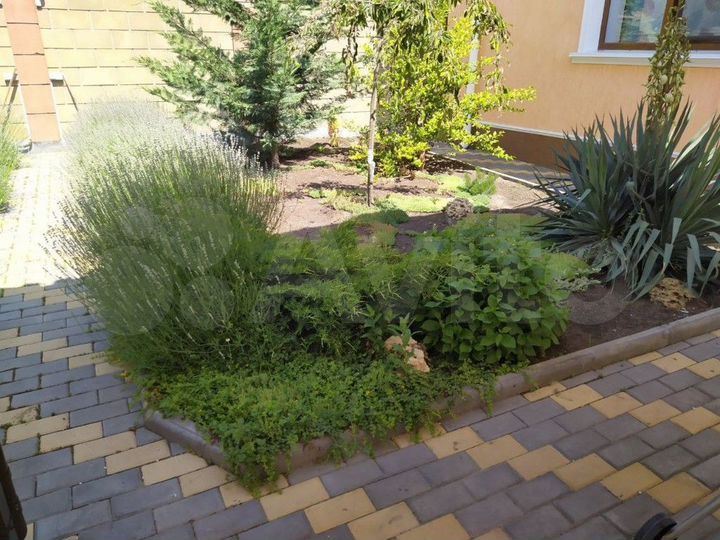 Дом 100 м² на участке 4 сот.