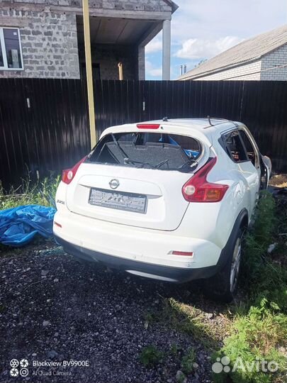 Крыша со стойками Nissan Juke