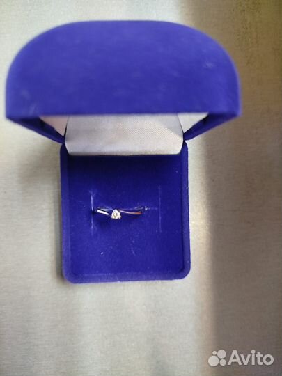 Золотое кольцо женское