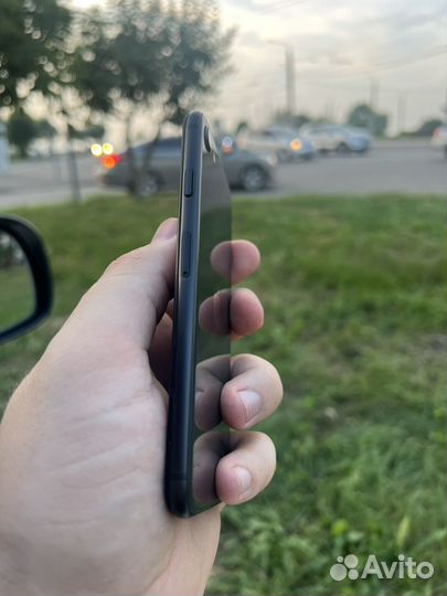 iPhone SE (2020), 64 ГБ