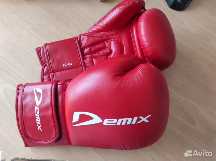 Перчатки и защита боксерские