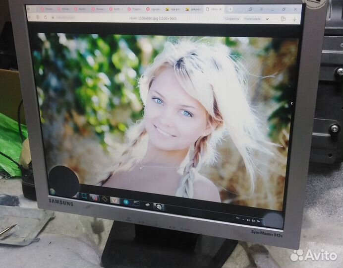 Монитор в рабочем состоянии