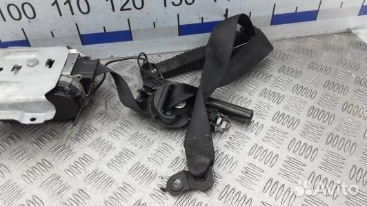 Ремень безопасности с пиропатроном сиденья передне