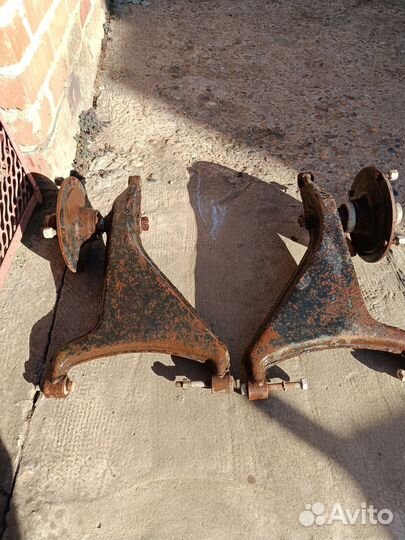 Ступицы от легкового прицепа скиф