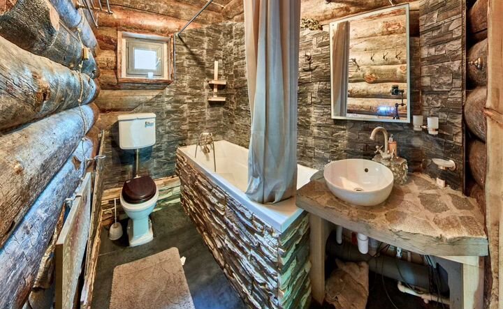 Дом 200 м² на участке 6 сот.