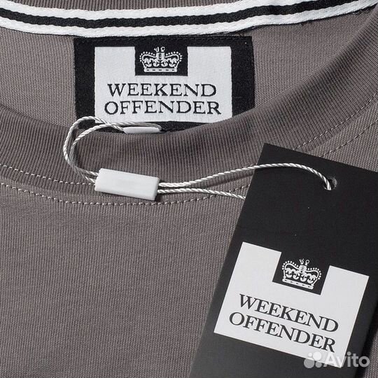 Футболка Weekend Offender