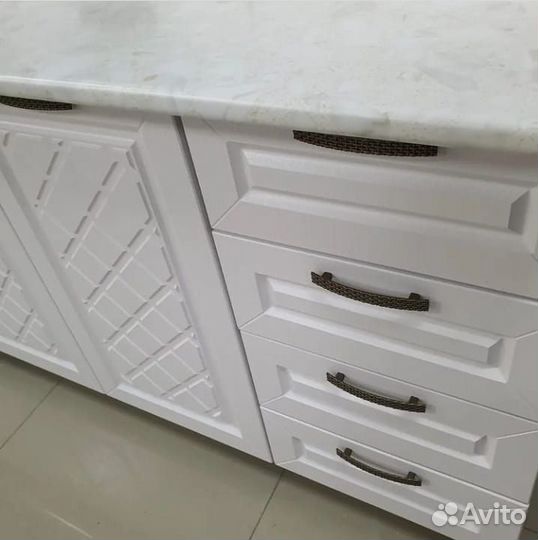 Кухонный гарнитур 1,6 м / Кухня белая новая