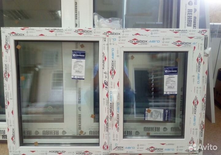 Поворотное пластиковое окно