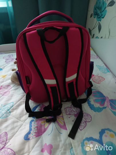 Школьный рюкзак с ортопедической спинкой