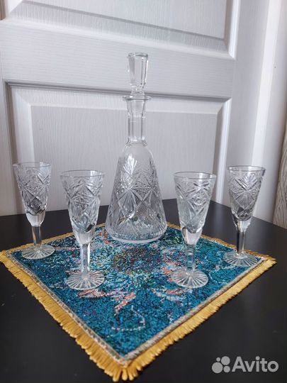 Графин хрустальный СССР и 4 рюмки