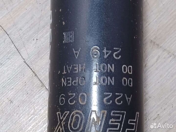 Задние амортизаторы Peugeot 206