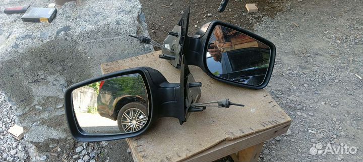 Зеркала на гранту