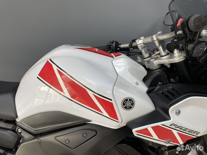 Мотоцикл Yamaha FZ-1S 2010г.в