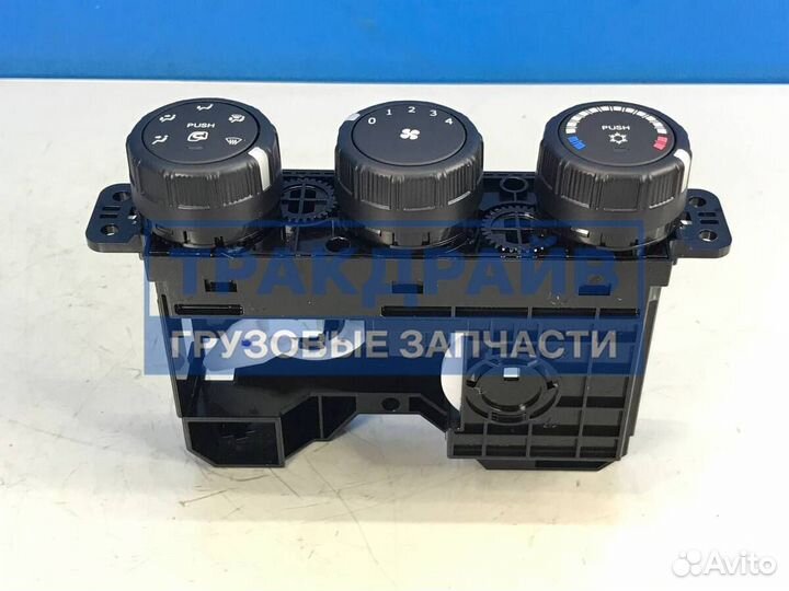 Блок управления климат-контролем Мицубиси Кантер