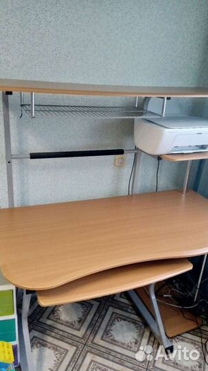 Компьютерный стол