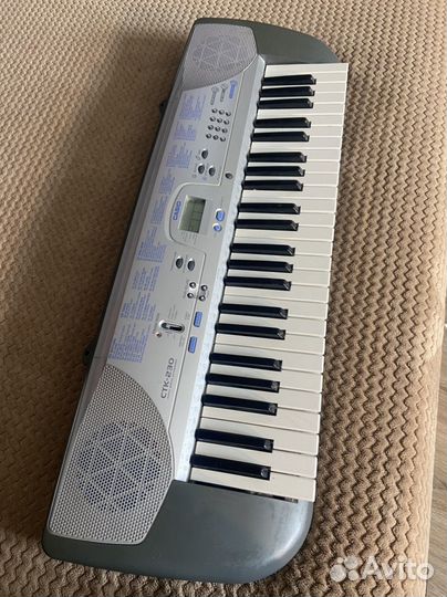 Синтезатор casio