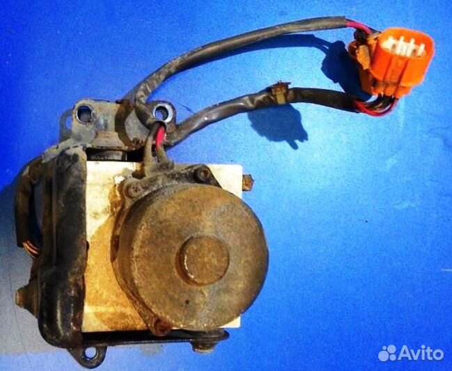 Блок абс тормозов Хонда црв 1999