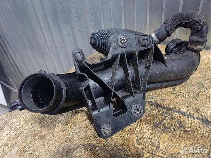 Патрубок интеркулера Audi A4 B8