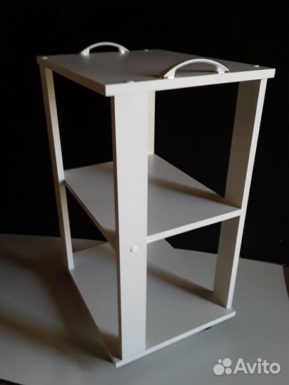 Этажерка на колесиках