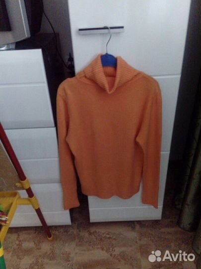 Свитер-водолазка