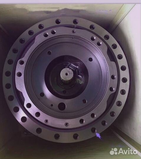 R 520LC-9S LR Редуктор хода Hyundai R360