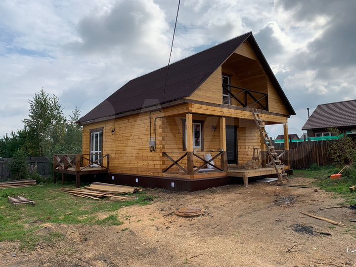 Дом 160 м² на участке 5 сот.