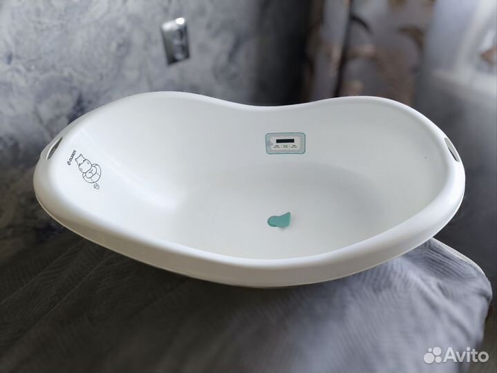 Ванночка для купания Olsson Hippo с термометром