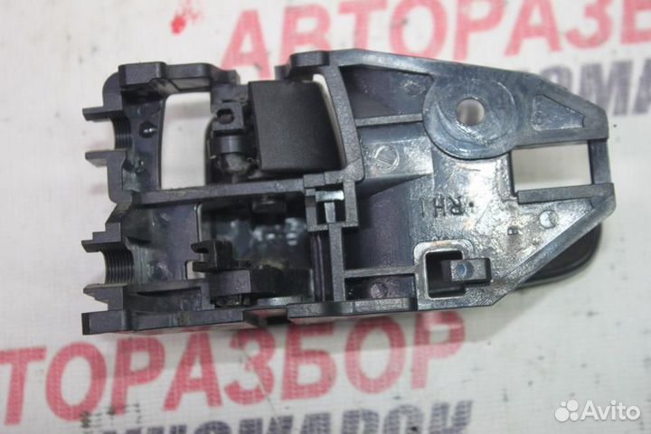 Ручка двери внутренняя правая для Mitsubishi Lance