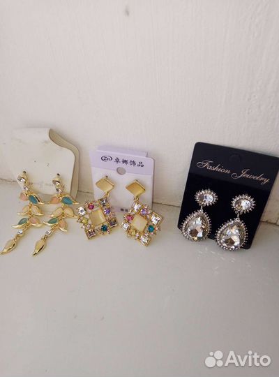 Серьги со стразами