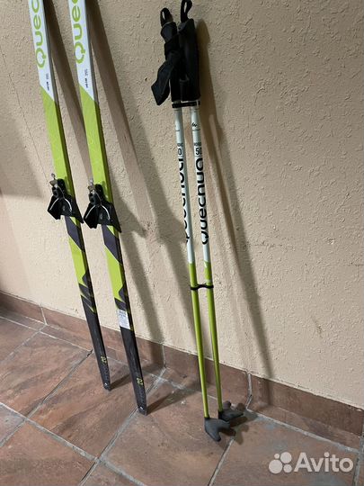 Беговые лыжи+ботинки деские новые