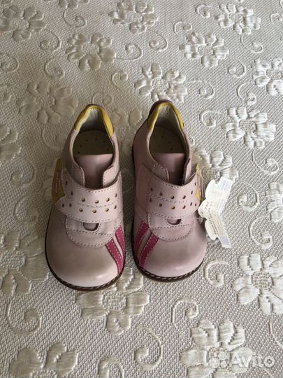 Детская обувь