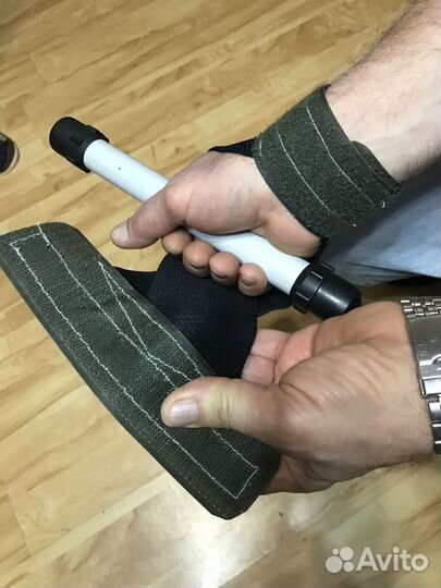 Перчатка реабилитационная после инсульта