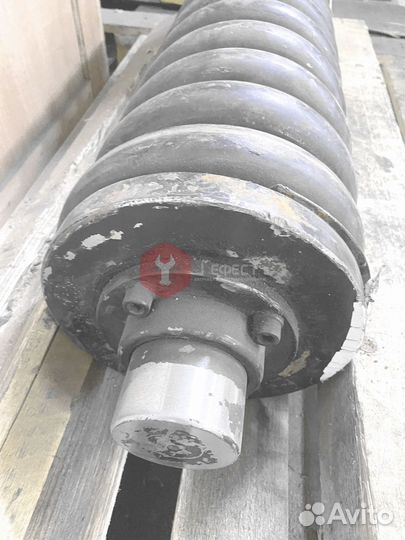 Натяжитель гусеницы Hyundai R210NLC 81N6-14012GG