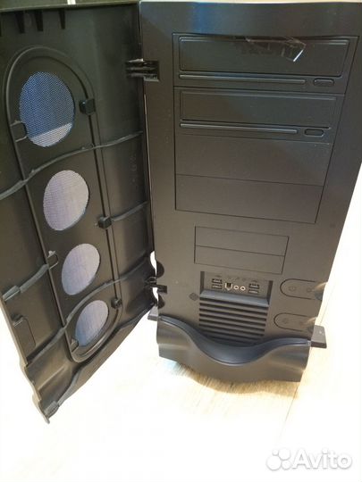 Корпус системного блока компьютера