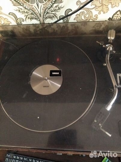 Проигрыватель винила yamaha yp-700