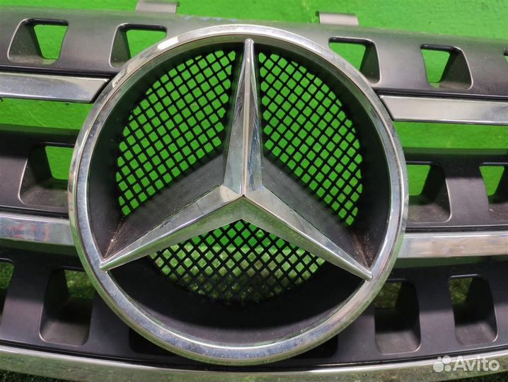 Решетка радиатора Mercedes Benz ML W164 2007