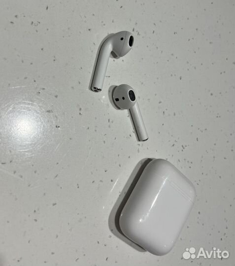 Наушники Apple AirPods 2