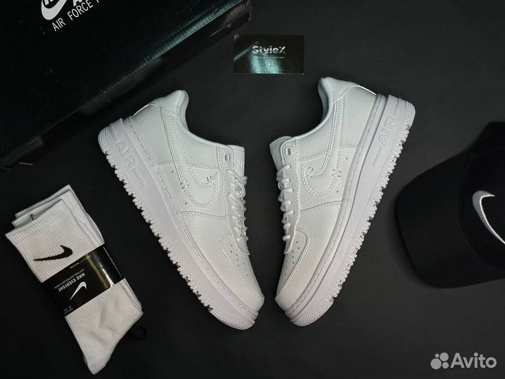 Кроссовки Nike Air Force 1 Low 