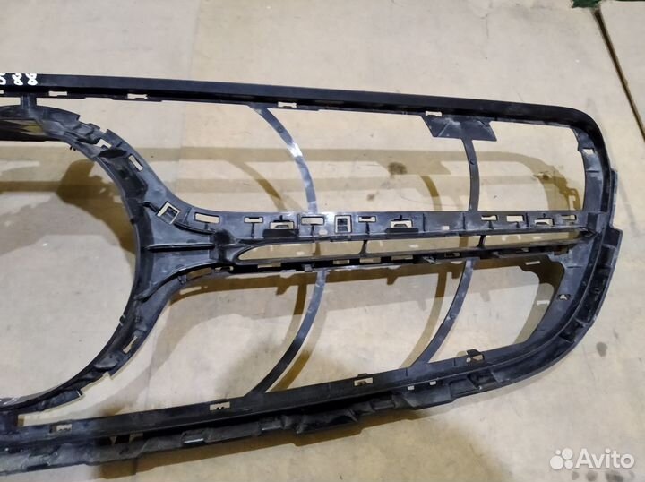 Решетка радиатора Mercedes-Benz GLC X253
