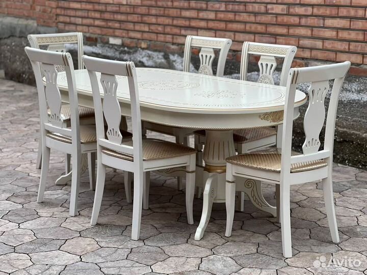 Стол и стулья Новые Кухонный стол и стулья Новые