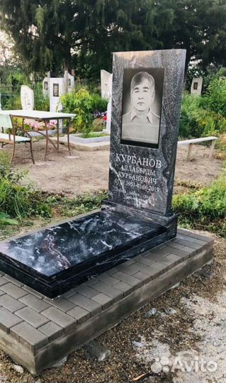 Памятники оптом