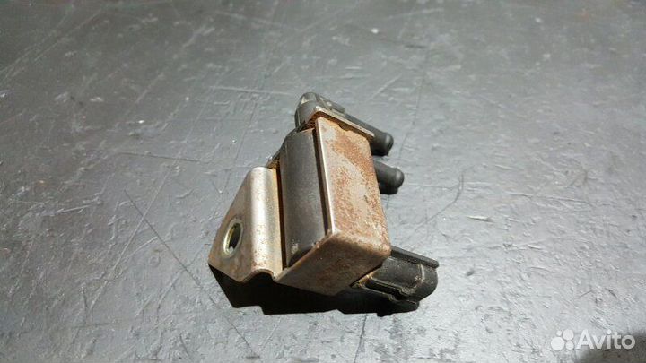 Клапан топливной системы Subaru Forester SG5 EJ205